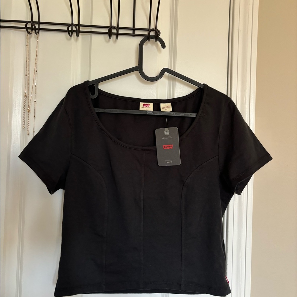 Levi's Classic Black Crop Top